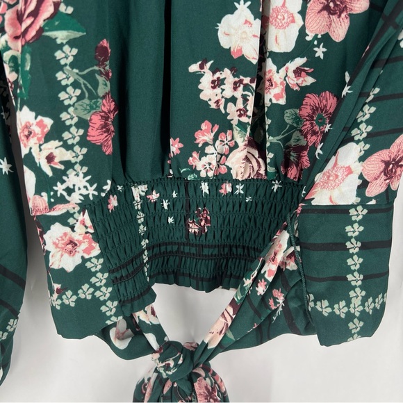 New York & Company Floral Green Full‎ Sleeve Tie Waist Faux Wrap Top Size S - Picture 10 of 14